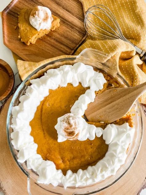 Crustless Pumpkin Pie Recipe, Slow Cooker Fudge, Oatmeal Chocolate Chip Muffins, Chicken Enchilada Bake, Crustless Pumpkin Pie, Pumpkin Pie Mix, Pumpkin Pie Recipe, Homemade Pumpkin Pie, Ww Desserts