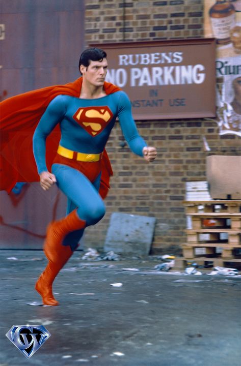 Superman Christopher Reeve, Christopher Reeves, Villain Clothing, First Superman, Christopher Reeve Superman, Superman 2, Wonder Man, Superman Movies, Superman Man Of Steel