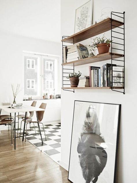 String Shelf, Modern Family House, Interior Design Minimalist, Scandinavian Apartment, Cool Apartments, Joanna Gaines, Scandinavian Interior, Scandinavian Home, Drawing Room