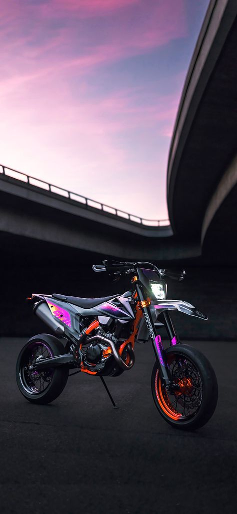 Cool dark dirt bike on asphalt wallpaper Ktm Wallpaper, Cross Motor, Motorbike Wallpaper, Dirt Bike Wallpaper, Motocross Wallpaper, Supermoto Wallpaper, Dark Bike Wallpaper, Motocross Wallpaper Iphone, Dirtbike Sunset Wallpaper