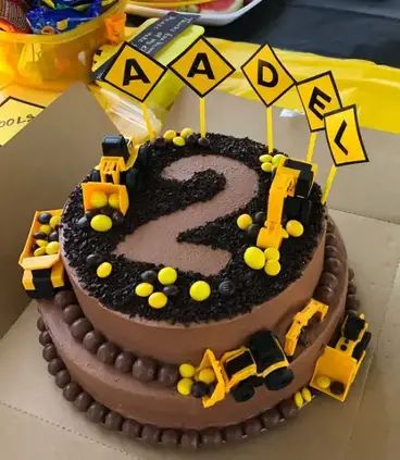 23 Best 2 Year Old Birthday Party Ideas of 2022 | The Birthday Best Digger Cake, Construction Birthday Cake, Tractor Cake, Construction Theme Birthday, Construction Theme Birthday Party, Birthday Party For Boys, Construction Cake, 2nd Birthday Party For Boys, Construction Birthday Party