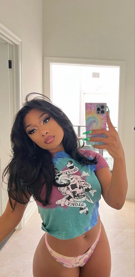 Megan Thee Stallion, Self Portrait Poses, Female Rappers, Cute Comfy Outfits, Pretty Selfies, Baddie Outfits, Sabrina Carpenter, Body Goals, Pretty Woman