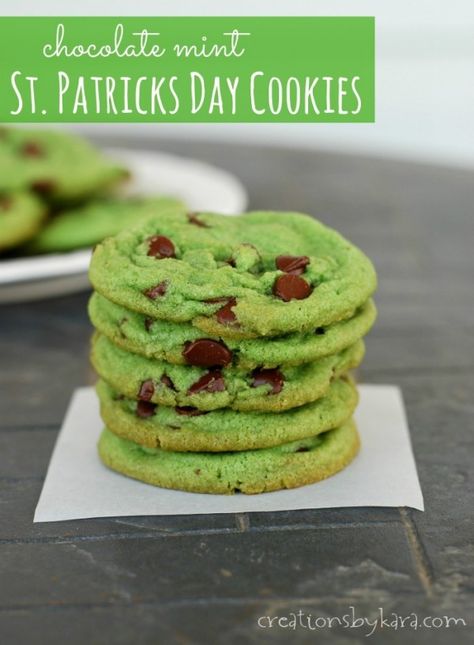 These Green Mint Chocolate Chip Cookies are just perfect for St. Patricks Day!  #cookie #recipe -from creationsbykara.com Mint Chocolate Chip Cookie Recipe, Mint Chip Cookies, St Patrick's Day Cookies, Mint Chocolate Chip Cookies, Chocolate Mint Cookies, Mint Chocolate Chip, Mint Cookies, Green Mint, Mint Chocolate Chips