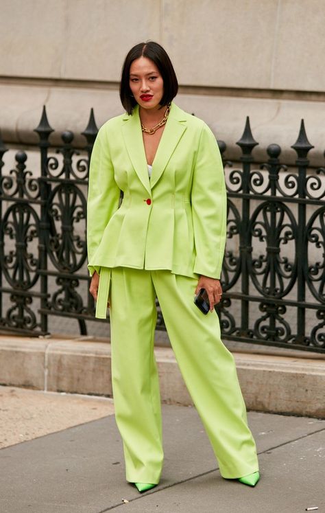 Women Street Style, Street Style Ideas, Monochromatic Style, Ladies Suits, 2019 Style, Top Street Style, Fashion Week Outfit, Dopamine Dressing, New York Fashion Week Street Style