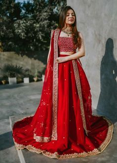 Modern Red Bridal Lehenga, Sadaf Fawad Khan, Baju Kahwin, Fawad Khan, Latest Bridal Lehenga, Indian Outfits Lehenga, Wedding Lehenga Designs, Traditional Indian Dress, Beautiful Pakistani Dresses