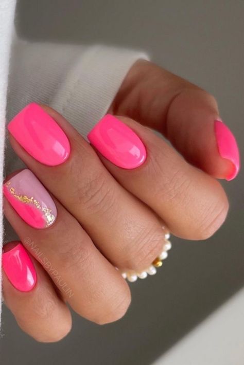 Spring Shellac Nails Simple, Fusha Color Nails Acrylic Short, Summer Gel Nails Square, Bright Short Summer Nails, Best Nail Designs 2024, Shellac Nails Summer 2024, Hot Summer Nails 2024, Summer Nail Art Designs 2024, Summer Holiday Nails 2024