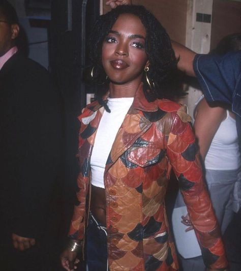 @90shype on Instagram: “📸 Lauryn Hill #90s • via: @80sradical” Lauryn Hill 2000s, Ms Lauryn Hill Outfits, Lauryn Hill 90s Fashion, Lauren Hill Outfits, Lauren Hill 90s, Lauryn Hill Outfits 90s, Neo Soul Concert Outfit, Lauryn Hill Concert Outfit, Lauryn Hill Aesthetic Outfits