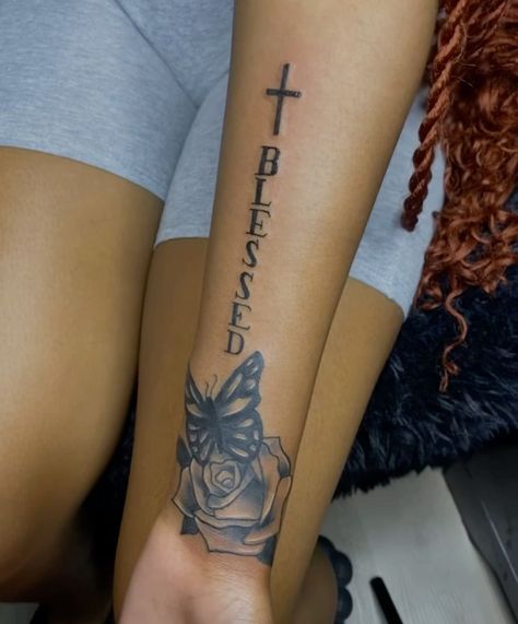 Cute Tattoos On Wrist, Arm Sleeve Tattoos For Women, Cross Tattoos For Women, Hand Tattoos For Girls, Cute Hand Tattoos, Pretty Hand Tattoos, Tattoos For Women Half Sleeve, Tasteful Tattoos, Chest Tattoos For Women