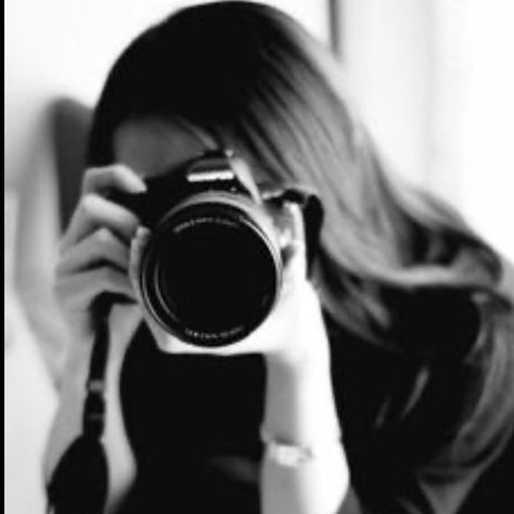 vintage_fluent Girl With Camera Aesthetic, Girls With Cameras, Profile Pictures Instagram, Photographer Headshots, Ansel Adams, Female Photographers, Photography Camera, Photography Inspo, Aesthetic Photography