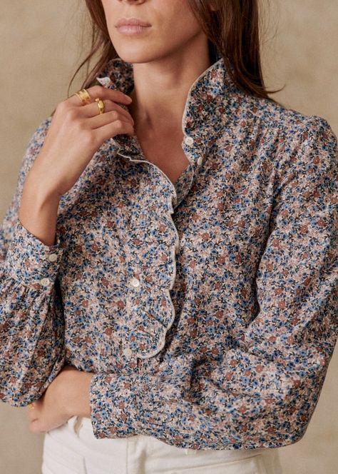 Chlo Shirt - Embroidered gold hearts - Sézane Shirt Stripes, 29th Birthday, Diy Vetement, Gold Hearts, Guipure Lace, Quiet Luxury, Fashion Board, Spring 2023, Red Silk