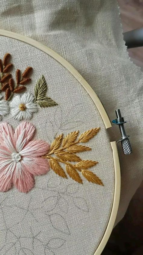 Stem stitch. Satin stitch. Hand embroidery | Floral embroidery patterns, Embroidery and stitching, Hand embroidery design Stem Embroidery, Easy Hand Embroidery, Stem Stitch, Embroidery Stitches Beginner, Embroidery Hoop Crafts, Hand Embroidery Patterns Flowers, Floral Embroidery Patterns, Hand Embroidery Videos, Patterns Embroidery