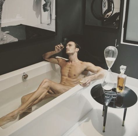 Mystery Man winding down in a nice bath after a long day. He's such a Handsome man. I imagine myself or my husband doing the same in our home someday. I love how this photo captures so much imagination yet hopeful reality, as well! Hot Tub Pics Men, Summer Shower Aesthetic, Shower Pose Reference, Man Showering Aesthetic, Men In Bathtub, Man In Towel, Man Showering, Man In Bathtub, Photoshooting Ideas