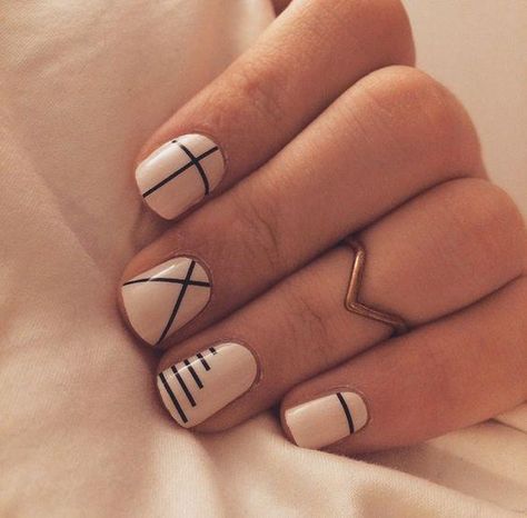 Line Nail Designs, Line Nail Art, Easy Manicure, Simple Fall Nails, Geometric Nail Art, Art Design Ideas, Fall Nail Art Designs, Minimalist Nail Art, Geometric Nail