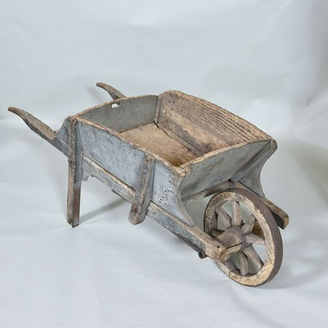 Antique Wheelbarrow, Wood Wheelbarrow, Vintage Wheelbarrow, Wooden Garden Ornaments, Sketchup Woodworking, Rustic Wheelbarrows, Wooden Wheelbarrow, Antique Wagon, Rustic Wood Projects