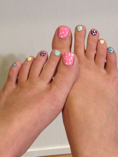 My Easter pedicure! Cute Spring toes! Easter Toes Designs, Easter Toenails, Spring Toe Post Flip Flops, Foot Nail Art Design, Summer Gel Toe Nails Ideas, Easter Toe Nail Designs, Nail Designs Pedicure, Pedicure Colors 2022, Easter Pedicure