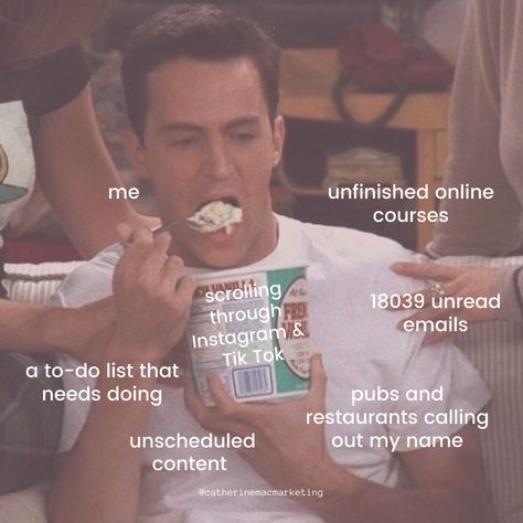 Chandler from Friends marketing meme | digital marketing and social media manager life Digital Marketing Funny Post, Marketing Meme Funny, Digital Marketing Instagram Post, Digital Marketing Humor, Digital Marketing Memes, Social Media Funny, Job Memes, Marketing Meme, Funny Marketing