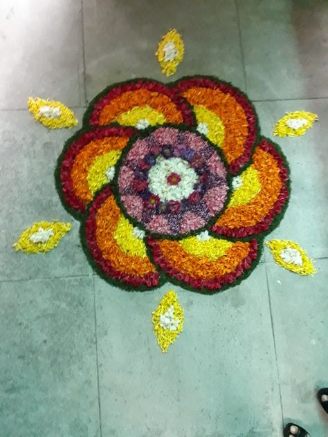 Pookkalam Athapookalam designs Simple Athapookalam Designs Simple, Pookolam Design, Simple Pookalam Designs, Athapookalam Designs, Petals Rangoli, Pookkalam Designs, Simple Pookalam, Opening Decoration, Onam Pookalam Design