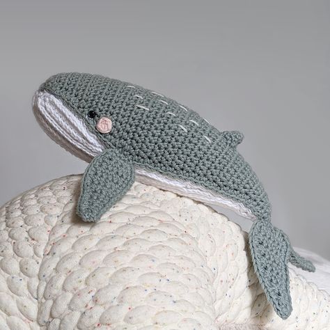 sve 🧶 no Instagram: “🌎 Happy World Whale Day 🐋🎉 What's your favorite whale? For me, it's a tough choice between Beluga & Humpback Whale... but I love them all…” Whale Crochet, Crochet Whale, Whale Plush, Crochet Bouquet, Yarn Inspiration, Clay Crafts Air Dry, Crochet Animal Patterns, Fun Crochet Projects, Humpback Whale