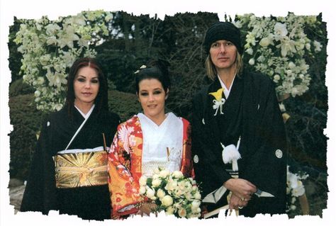 Lisa Marie Presley and Michael Lockwood's Wedding Danny Keough, Style In Japan, Lisa Presley, Michael Lockwood, Presley Family, Marie Presley, Elvis And Priscilla, King Charles Iii, Lisa Marie Presley