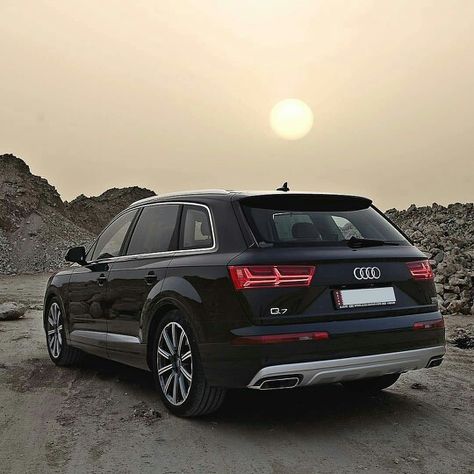 Audi Q7 Audi Q7 Black, Airport Pickup, Suv Models, Bmw 7 Series, Bmw 7, Audi Q7, Wine Tour, Dream Car, Affordable Luxury