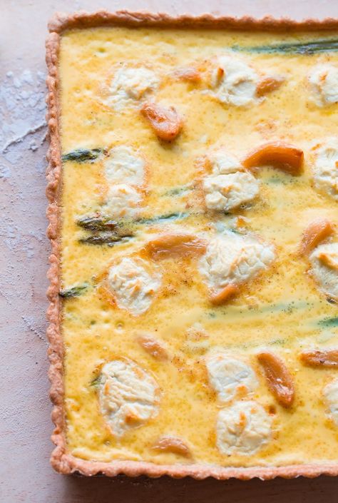 Quiche Dough, Spring Quiche, Asparagus And Goat Cheese, Easter Sunday Brunch, Goat Cheese Quiche, Easter Brunch Menu, Cheese Quiche, Simple Salad, Custard Filling