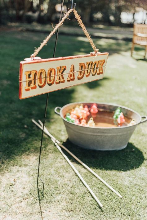 Outdoor Wedding Games, Reception Games, Wedding Games For Guests, Festival Themed Wedding, Wedding Reception Games, Garden Games, Boho Beautiful, Yellow Sunflowers, Tipi Wedding