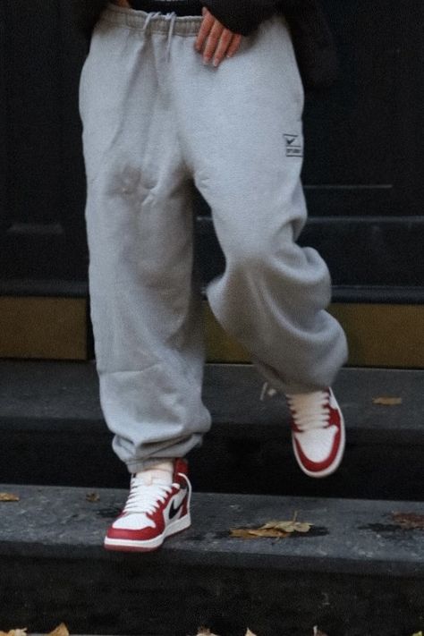 Stussy Nike Joggers, Nike Stussy Sweatpants, Nike Stussy Outfit, Stussy Fits, Stussy Sweatpants, Stussy Pants, Stussy Joggers, Indie Fashion Men, Nike Outfits Men