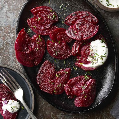 Cooked beets are lightly pressed and pan-fried for a charred, crispy outer crust--similar to that of smashed potatoes. The herbed goat cheese dip makes this healthy appetizer or easy side dish even more delicious. Popular Appetizers, Goat Cheese Recipes, Beet Recipes, Savory Appetizer, Roasted Beets, Healthy Appetizers, Vegetable Sides, Side Dishes Easy, Vegetable Side Dishes