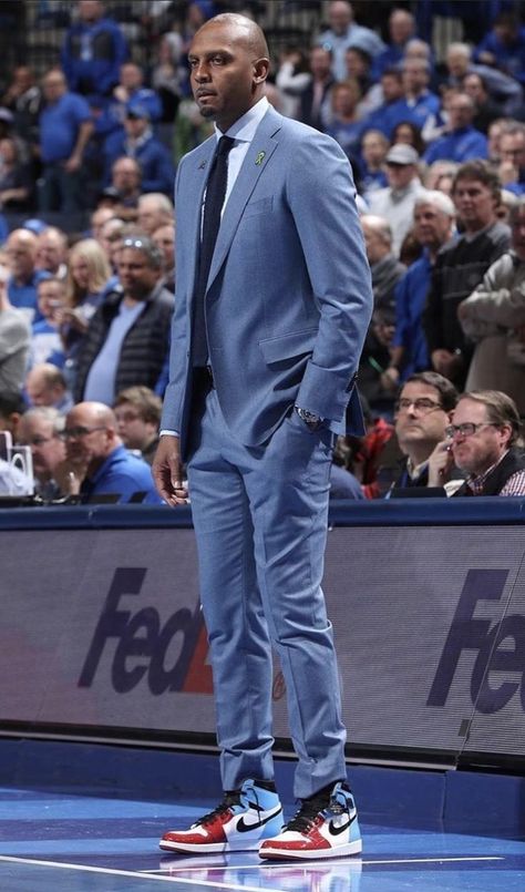 Nba Formal Outfit, Aj1 Chicago Outfit Men, Suits And Jordans Men Outfits, Suit With Jordans Mens, Suite With Sneakers Men, Jordan 1 Outfit Men Business Casual, Suits With Jordans Men, Sneaker Ball Men Outfit, Aj 1 Outfit Men