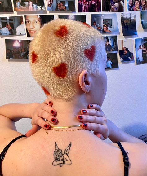 buzzcut
shaved head
hair design
heart pattern buzzcut Shaved Head Patterns, Bleached Buzz, Buzz Designs, Shaved Head Designs, Girls With Shaved Heads, Shaved Head Women, Hair Pics, Haircut Inspo, Shaved Hair Designs