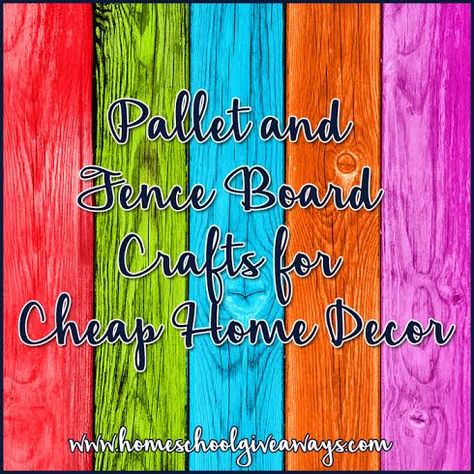 Pallet and Fence Board Crafts for Cheap Home Decor Picket Fence Decorating Ideas Diy, Projects With Old Fence Boards, Ideas For Old Fence Boards, Picket Fence Ideas Crafts Easy Diy, Picket Fence Ideas Crafts, Fence Board Projects, Old Fence Board Projects, Fence Board Crafts, Picket Fence Decor