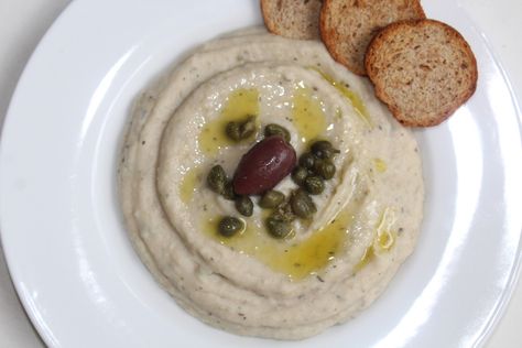 White Bean and Artichoke Puree - Recipes - Sur Le Plat White Bean Puree Recipes, Artichoke Puree, Fennel Puree Recipe, Vegan Artichoke White Bean Dip, Cooking Whole Artichokes, Fresh Appetizers, Olive Relish, Artichoke Recipes, Seasonal Ingredients