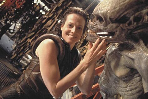 Alien Resurrection, Giger Alien, Ellen Ripley, Alien 1979, Sigourney Weaver, Aliens Movie, Famous Monsters, Alien Vs, Alien Worlds