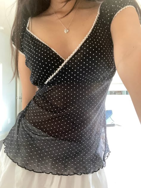 Polka Dot Outfit, Love Therapy, Dot Outfit, Girly Coquette, Fashion Girly, Polka Dots Outfit, Couples Love, Outfit Top, Casual Day Outfits