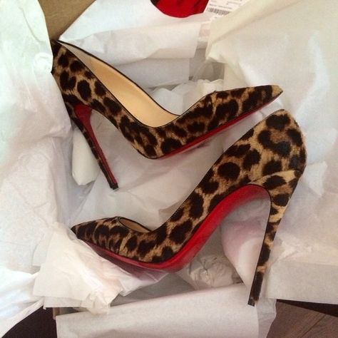 christian louboutin CL do kate 12mm high heels pumps shoes nude leopard panter queen luxury red bottom sole Red Bottom Shoes Christian Louboutin, Leopard Louboutin Heels, Louboutin Sneakers Women Outfit, Heels Louboutin, Leopard High Heels, Cheetah Print Heels, Red Bottom Heels, Luxury Boots, Silver High Heels