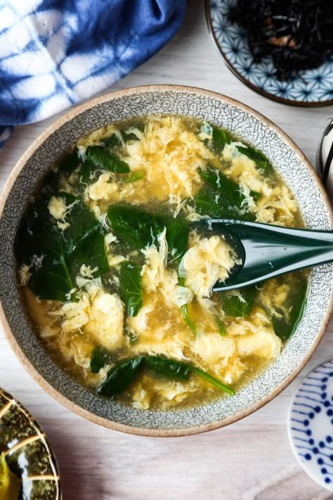 Japanese Egg Drop Soup (Kakitamajiru) | Pickled Plum | Easy Asian Recipes Asian Soup Recipes, Japanese Egg, Asian Dinners, Japanese Soup, Egg Drop Soup, Fall Soup Recipes, Spinach Soup, Easy Asian Recipes, Egg Drop