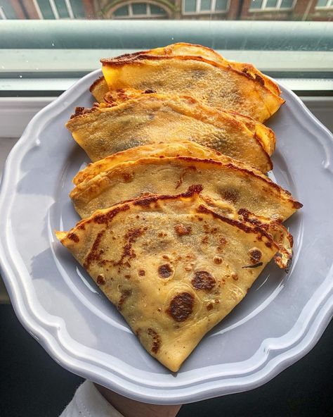 Shannon- Food & Wellness🤍✨’s Instagram profile post: “Pre pancake day pancakes, the Ghanaian way😍✨ What type of pancakes are you having for pancake day? Last year my sisters & I went to…” Gluten Free Christmas Appetizers, Recipes With Diced Tomatoes, Types Of Pancakes, Oven Pancake, February Mood, Almond Flour Recipes Cookies, Easy Stuffing Recipe, Vegan Banana Bread Recipe, Meatball Soup Recipes