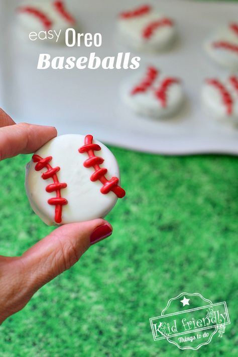 Chocolate Covered Oreos Baseball, Baseball Oreo Cookies, Oreo Baseball Pops, Baseball Brownies, Baseball Oreos, Baseball Team Snacks, Baseball Theme Food, Baseball Themed Food, Kids Picnic Party