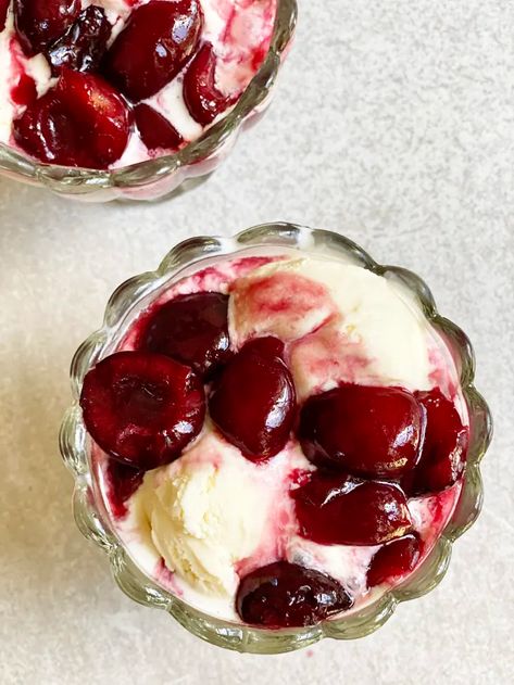 Fancy Cherry Desserts, Cherry Dessert Aesthetic, Cherries Jubilee Flambe, Cherry Topping Recipe, Cherry Jubilee Dessert, Fresh Cherry Desserts, Cherries Jubilee Recipe, Recipe With Cherries, Cherry Dessert Recipes