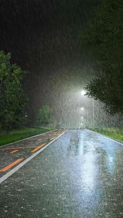 Rainy Day Drawing, Pretty Nature Pictures, Smell Of Rain, Rainy Day Aesthetic, I Love Rain, Pretty Nature, Scenery Nature, Instagram Ideas Photography, Beautiful Locations Nature