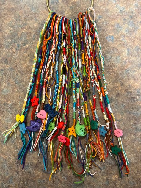 Stuff To Sell At Craft Fairs, Ren Faire Trading Trinkets, Ren Faire Jewelry Diy, Fairy Trinkets Diy, Trinket Trading Ideas, Ren Fair Trinket Trading, Ren Fair Trinkets, Ren Faire Party Ideas, Ren Faire Trinket Trading