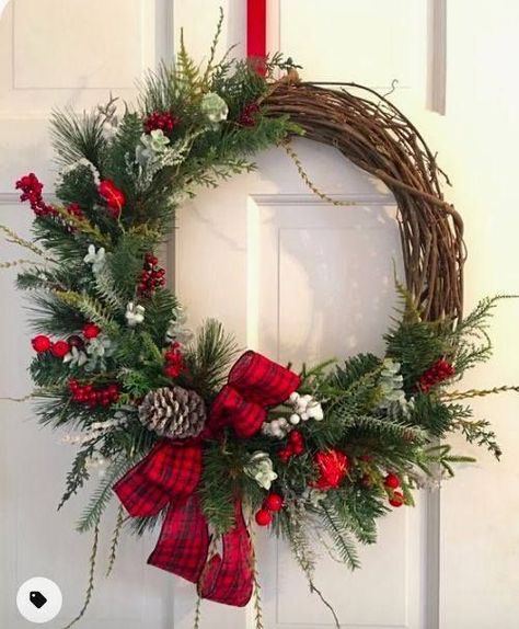 Christmas Wreath On Windows Outdoor, Holiday Wreaths Diy Christmas, Christmas Wreaths For Windows, Holiday Wreaths Christmas, Custom Wreath, Holiday Wreaths Diy, Christmas Wreaths Diy Easy, Thanksgiving 2020, Christmas Door Wreaths