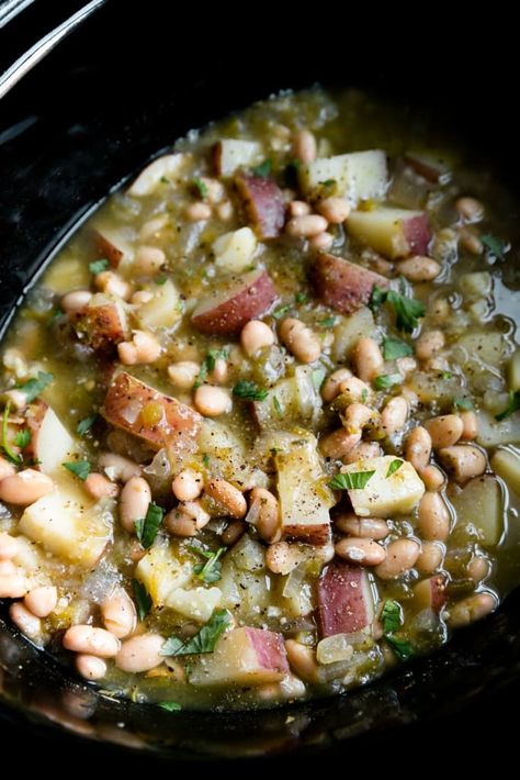 Vegetarian Green Chili Stew, Slow Cooker Pinto Beans Green Chili And Beef, Slow Cooker Green Chili, Vegetarian Green Chili, Stew With Beans, Slow Cooker Pinto Beans, Crockpot Vegan, Green Chili Stew, Chili Stew