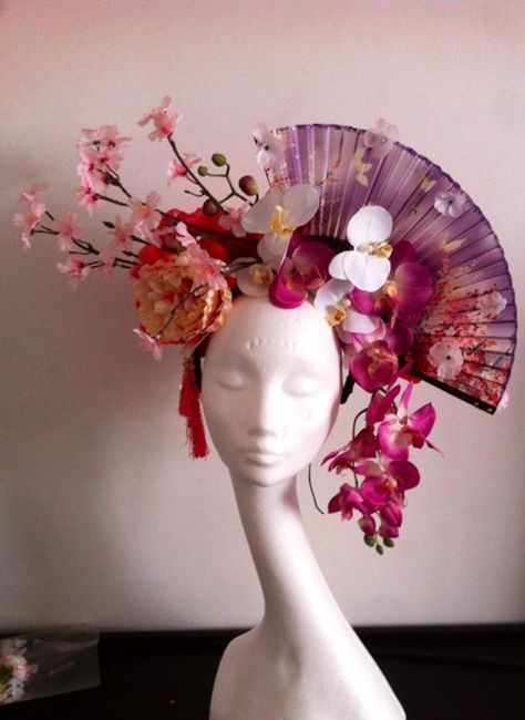 Head With Flowers, Flower Headdress, Headpiece Diy, Crazy Hats, Headpiece Jewelry, Mannequin Head, Head Accessories, Fantasy Jewelry, Mad Hatter