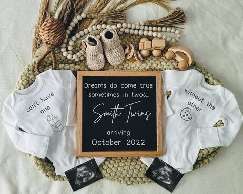 Excited to share the latest addition to my #etsy shop: Neutral Twin Pregnancy Reveal | gender neutral |twin pregnancy announcement social media | Neutral Twin Baby Announcement | Twin Announce https://etsy.me/3VdQISl #babyannouncement #pregnancy #announcement #digital