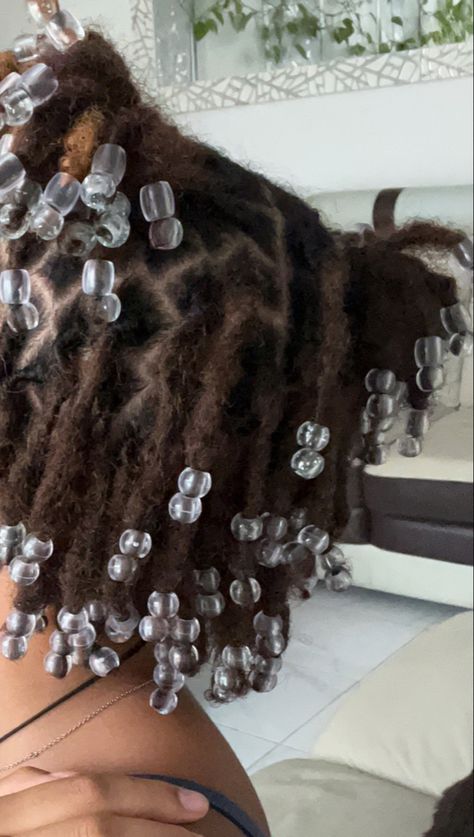 Short Locs With Beads, Beads On Locs, Locs With Beads, Locs Aesthetic, Locs Colors, Air Witch, Girl Locs, Dyed Locs, Loc Ideas