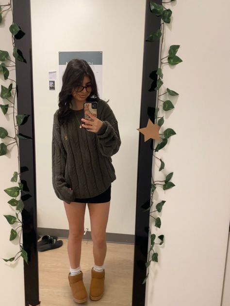 mini skirt, sweater, uggs, outfit inspo Ugg Mini Skirt Outfit, Summer Ugg Outfits, Skirt And Uggs Outfits, Mini Black Skirt Outfit, Mini Skirt And Sweater Outfit, Ugg Mini Outfit, Mini Denim Skirt Outfit, Converse Outfit Winter, Black Uggs Outfit