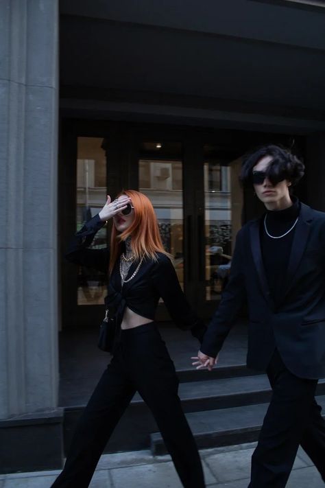 Couple, ideas, paparazzi, suit. Aesthetic. Bad Couple Poses, Rockstar Couple Photoshoot, Paparazzi Couple Photos, Paparazzi Shoot Ideas, Papparazi Couple Photos, Paparazzi Aesthetic Photoshoot, Papparazi Aesthetic Photoshoot, Rock Couple Photoshoot, Papparazi Photoshoot Ideas