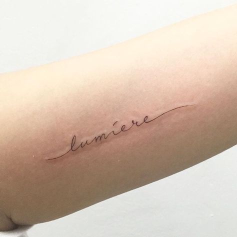 Lumiere Tattoo Name Fonts, Fonts Cursive, Tattoo Fonts Cursive, Cross Tattoos For Women, Dragon Tattoo For Women, Lettering Tattoo, Flower Tattoo Shoulder, Inspiration Tattoos, Tattoo Script