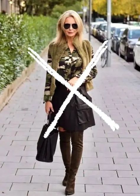 Quel Look pour une Femme de 50 ans et plus ? 10 conseils en or ! Dress Sketch, Dress Sketches, Sport Chic, Style Noir, Fashion Mistakes, Style Mistakes, 10 Pounds, Style Boho, Look Chic